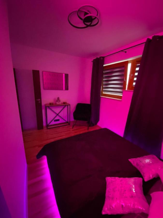 Secret Apartments Chelmska 55M2 Warschau Exterior foto